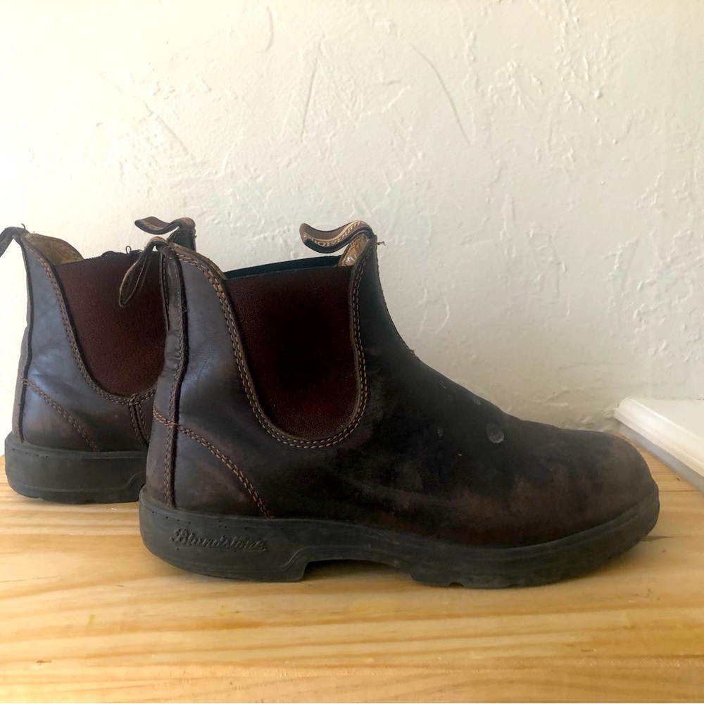 Blundstone Dark Brown Chelsea Slip-On Boots
